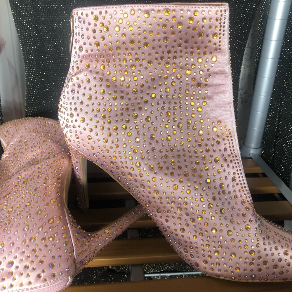 Cape Robbin Rhinestone Booties Size 8.5
